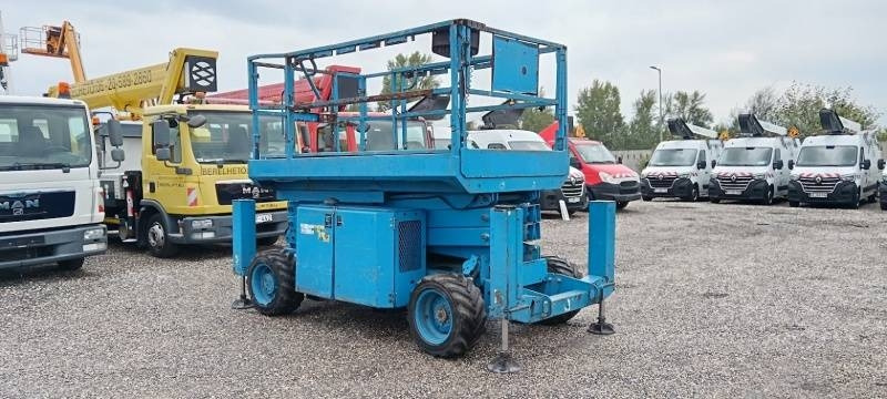 Genie GS-2669 - 10 m, 4x4, diesel  - Plataforma de Tijera/ Plataforma de tesoura: foto 1 Genie GS-2669 - 10 m, 4x4, diesel  - Plataforma de Tijera/ Plataforma de tesoura: foto 1