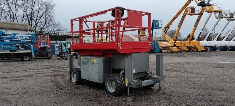 Genie GS-2669RT - 10 m, 4x4, diesel - Plataforma de Tijera/ Plataforma de tesoura: foto 1 Genie GS-2669RT - 10 m, 4x4, diesel - Plataforma de Tijera/ Plataforma de tesoura: foto 1