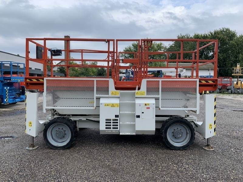 Genie GS3390 - 12,06 m - 4x4 - diesel  - Plataforma de Tijera/ Plataforma de tesoura: foto 4 Genie GS3390 - 12,06 m - 4x4 - diesel  - Plataforma de Tijera/ Plataforma de tesoura: foto 4