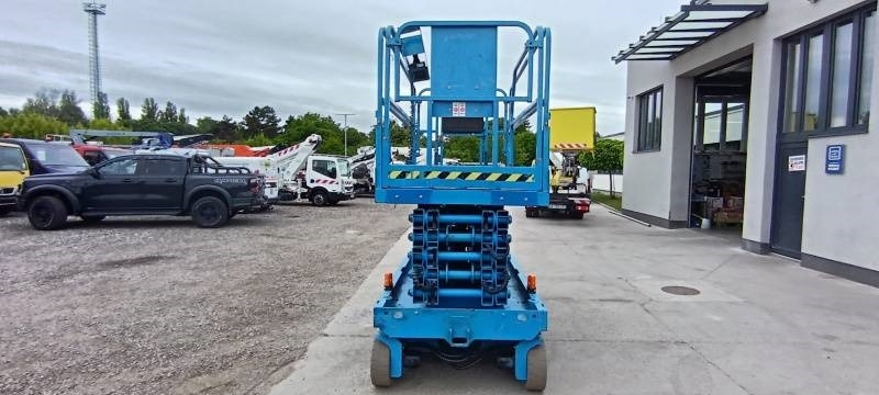 Genie GS4047 - 13,7m - electric - Plataforma de Tijera/ Plataforma de tesoura: foto 3 Genie GS4047 - 13,7m - electric - Plataforma de Tijera/ Plataforma de tesoura: foto 3