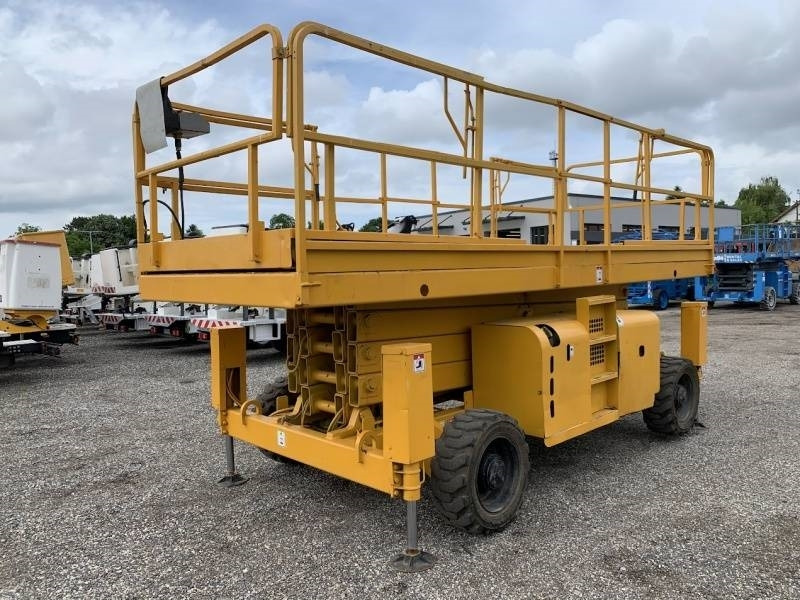 Haulotte H15SXL - 15m, 4x4, diesel - Plataforma de Tijera/ Plataforma de tesoura: foto 2 Haulotte H15SXL - 15m, 4x4, diesel - Plataforma de Tijera/ Plataforma de tesoura: foto 2