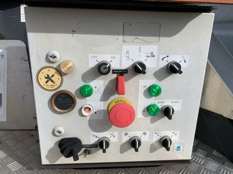 Caminhão com plataforma aérea Iveco Daily Klubb KT48 - 16m, 200kg: foto 14 Caminhão com plataforma aérea Iveco Daily Klubb KT48 - 16m, 200kg: foto 14