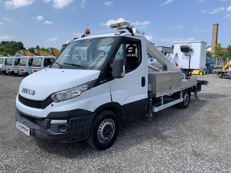 Iveco Daily Multitel MX170 - 17m - 200 kg - Caminhão com plataforma aérea: foto 2 Iveco Daily Multitel MX170 - 17m - 200 kg - Caminhão com plataforma aérea: foto 2