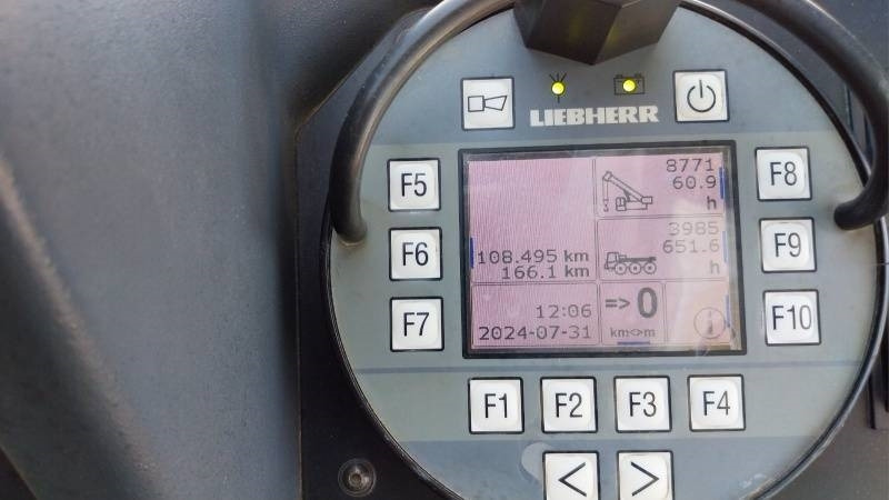 Grua todo o terreno Liebherr LTC 1045-3.1: foto 6