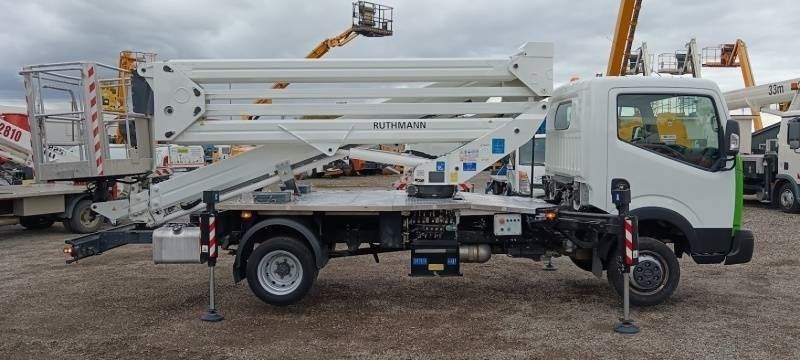 Nissan Cabstar Ruthmann-Ecoline RS240 - 23,6m - 250 kg - Caminhão com plataforma aérea: foto 4 Nissan Cabstar Ruthmann-Ecoline RS240 - 23,6m - 250 kg - Caminhão com plataforma aérea: foto 4