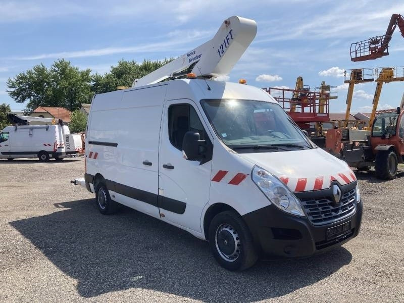 Renault Master France Elevateur 121FT - 12,5 m - 120kg - Caminhão com plataforma aérea: foto 1 Renault Master France Elevateur 121FT - 12,5 m - 120kg - Caminhão com plataforma aérea: foto 1