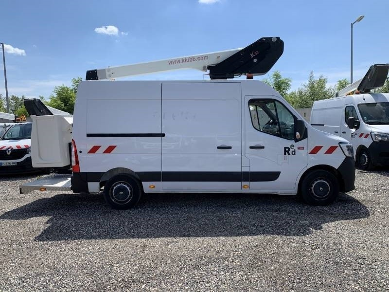 Renault Master Klubb K32 - 12,5 m, 120 kg - Caminhão com plataforma aérea: foto 4 Renault Master Klubb K32 - 12,5 m, 120 kg - Caminhão com plataforma aérea: foto 4
