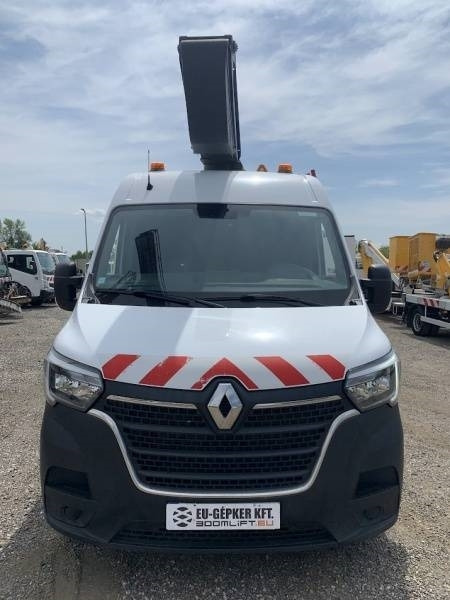 Renault Master Klubb KL32 - 12,5 m, 120 kg - Caminhão com plataforma aérea: foto 3 Renault Master Klubb KL32 - 12,5 m, 120 kg - Caminhão com plataforma aérea: foto 3