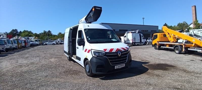 Renault Master Versalift VTL120C EVO - 11,7 m - 120kg - Caminhão com plataforma aérea: foto 1 Renault Master Versalift VTL120C EVO - 11,7 m - 120kg - Caminhão com plataforma aérea: foto 1