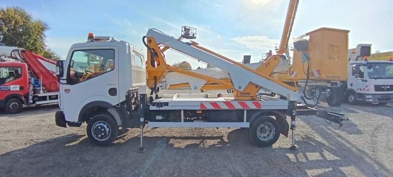 Renault Maxity Multitel MX170 - 17 m  - Caminhão com plataforma aérea: foto 5 Renault Maxity Multitel MX170 - 17 m  - Caminhão com plataforma aérea: foto 5