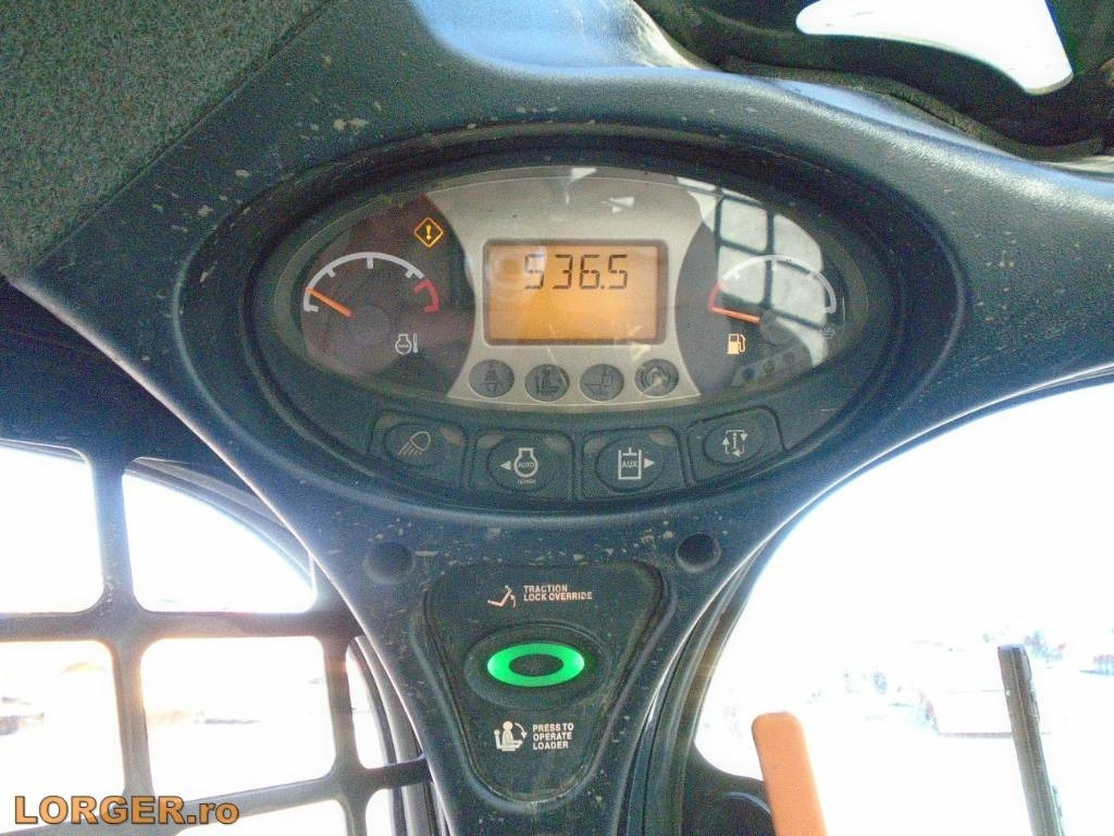 Mini pá carregadora Bobcat S 450: foto 10