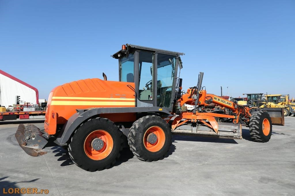 New Holland F 156.6 A with 3D GPS System - Motoniveladora: foto 2 New Holland F 156.6 A with 3D GPS System - Motoniveladora: foto 2