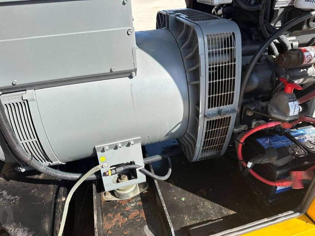 Gerador elétrico Sdmo R165 C3: foto 15 Gerador elétrico Sdmo R165 C3: foto 15