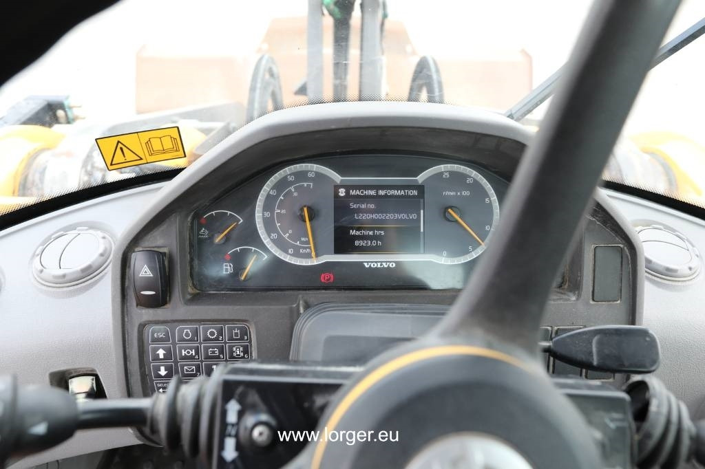 Pá carregadora de rodas Volvo L 220 H: foto 23