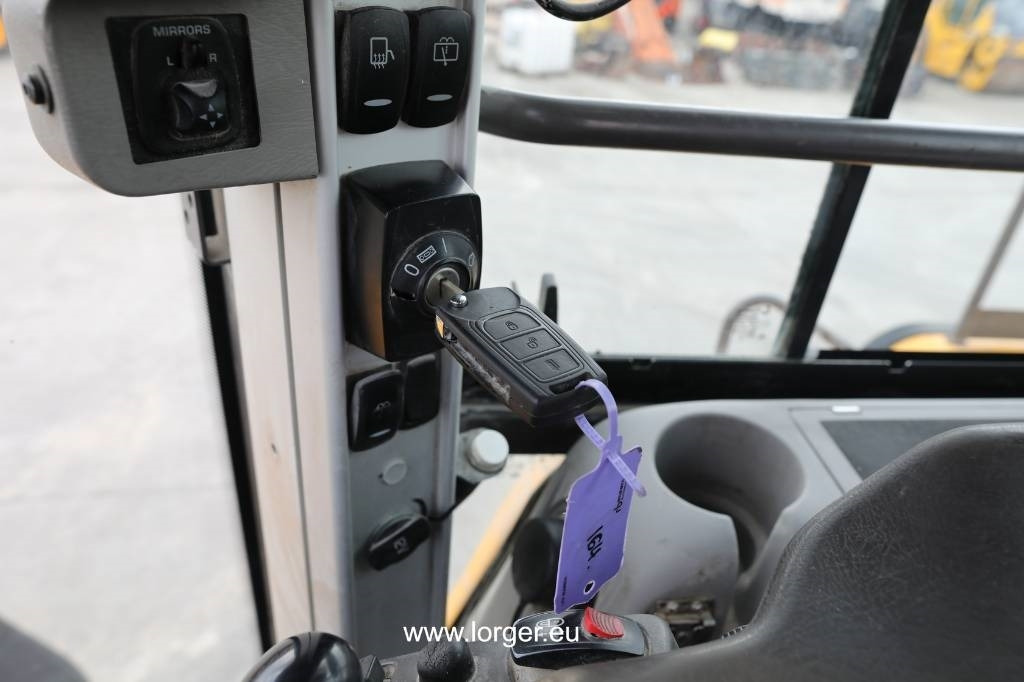 Pá carregadora de rodas Volvo L 220 H: foto 22