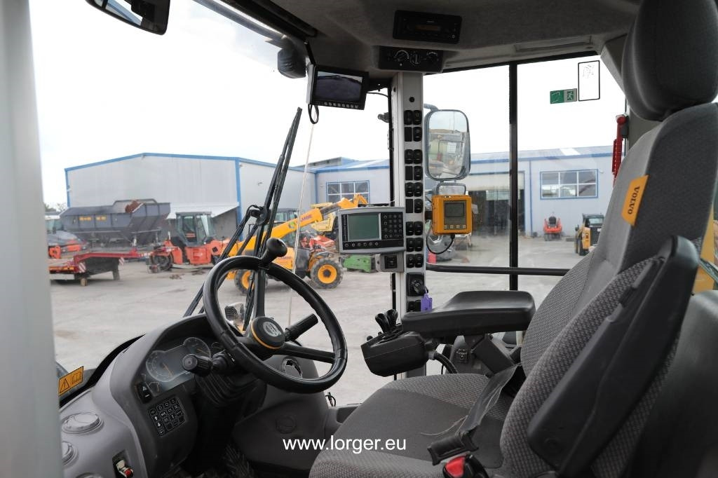 Pá carregadora de rodas Volvo L 220 H: foto 16