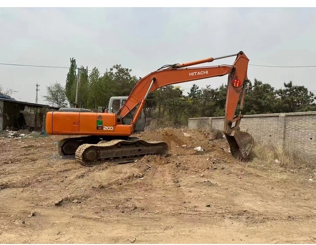 2017 Hitachi ZX350 - Escavadora de rastos: foto 4 2017 Hitachi ZX350 - Escavadora de rastos: foto 4
