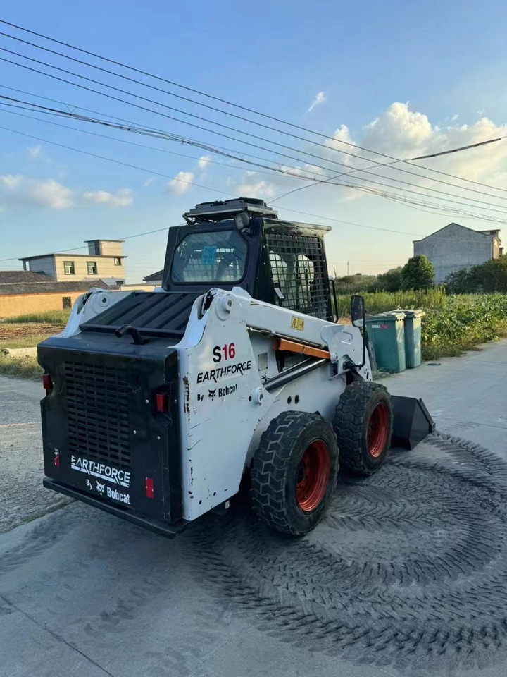 BOBCAT s16 - Pá carregadora: foto 4 BOBCAT s16 - Pá carregadora: foto 4
