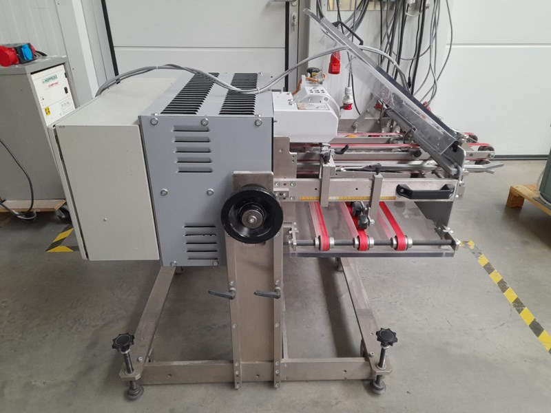 Guk ZK 500 - Máquina de dobrar papel: foto 1 Guk ZK 500 - Máquina de dobrar papel: foto 1