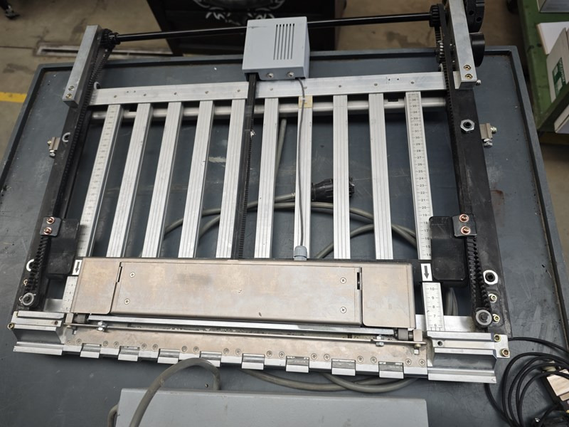 Horizon GFB-56 - Máquina de dobrar papel: foto 4 Horizon GFB-56 - Máquina de dobrar papel: foto 4