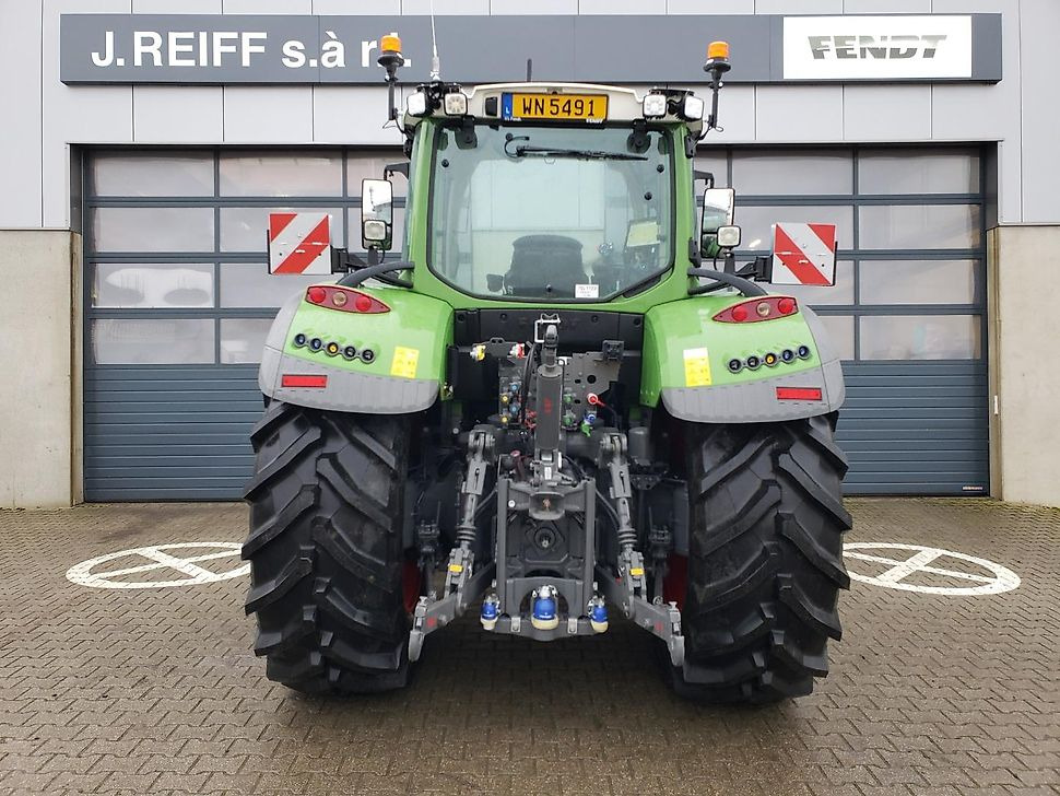 J.Reiff Sarl
Herr Stefan Neukirch - 77 Z.I in den - Trator: foto 4 J.Reiff Sarl
Herr Stefan Neukirch - 77 Z.I in den - Trator: foto 4