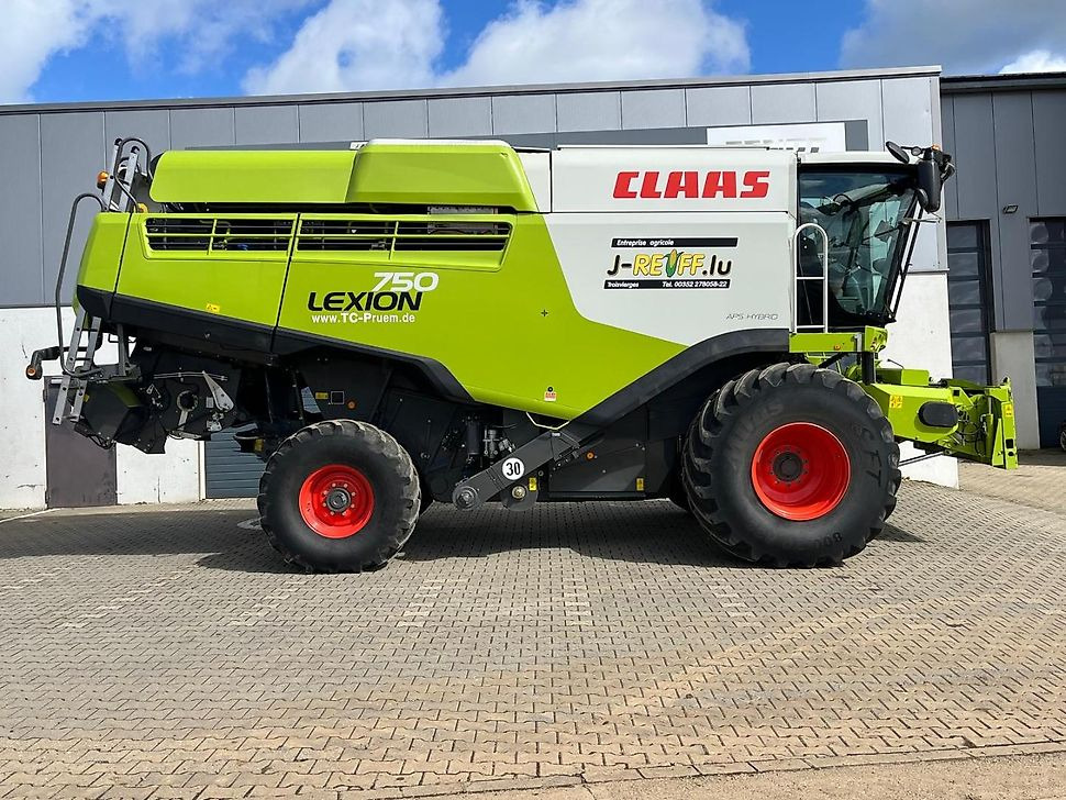 J.Reiff Sarl
Herr Stefan Neukirch - 77 Z.I in den - Ceifeira debulhadora: foto 5 J.Reiff Sarl
Herr Stefan Neukirch - 77 Z.I in den - Ceifeira debulhadora: foto 5