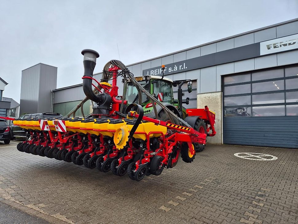 J.Reiff Sarl
Herr Stefan Neukirch - 77 Z.I in den - Semeadora de precisão: foto 3 J.Reiff Sarl
Herr Stefan Neukirch - 77 Z.I in den - Semeadora de precisão: foto 3