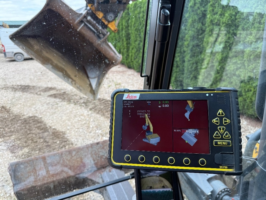 Escavadora de rastos Volvo ECR 235 EL: foto 38