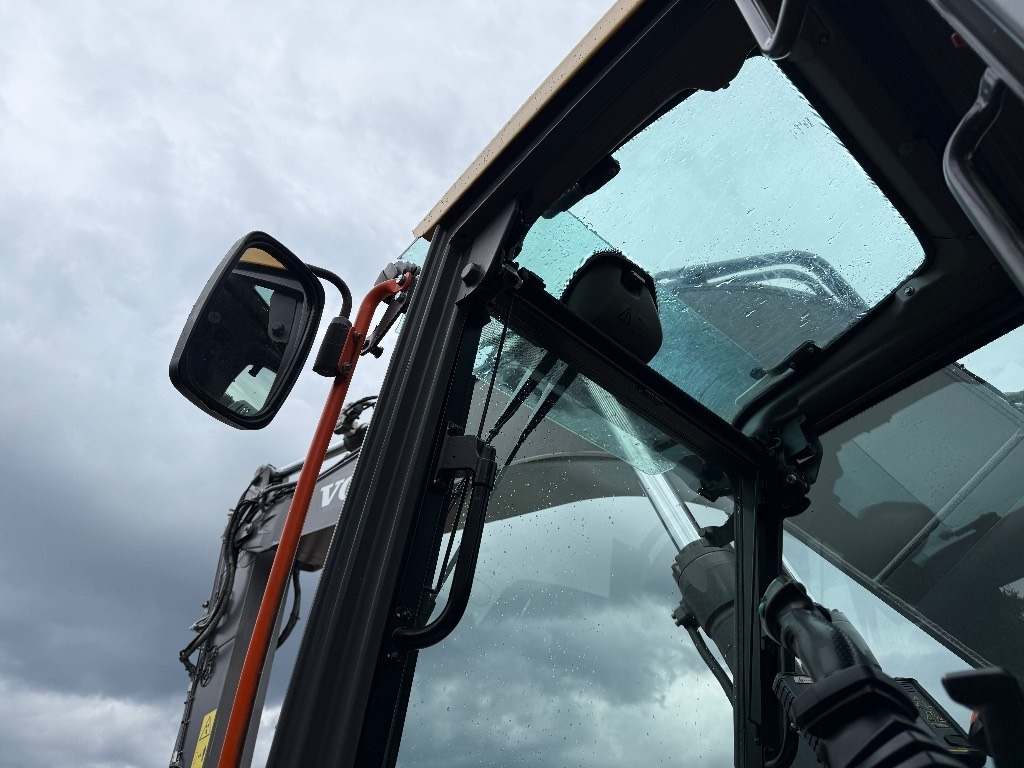 Escavadora de rastos Volvo ECR 235 EL: foto 35