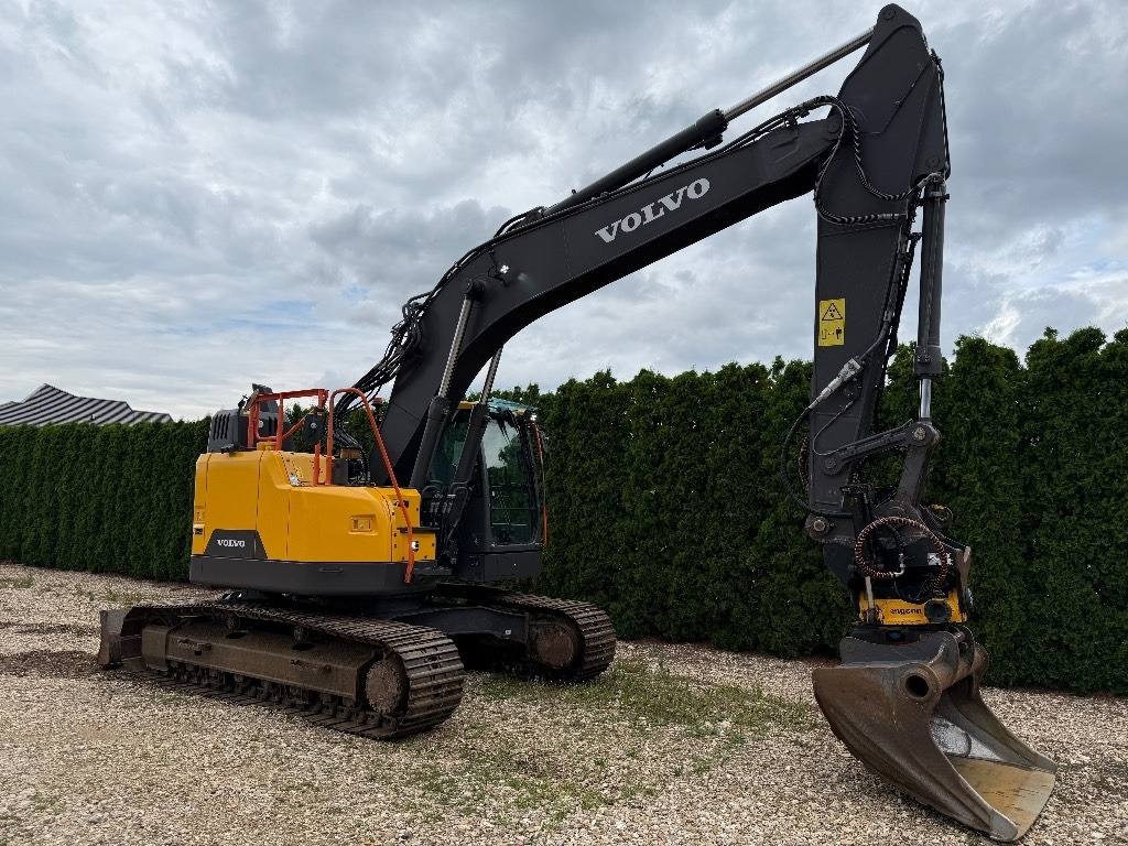 Escavadora de rastos Volvo ECR 235 EL: foto 6