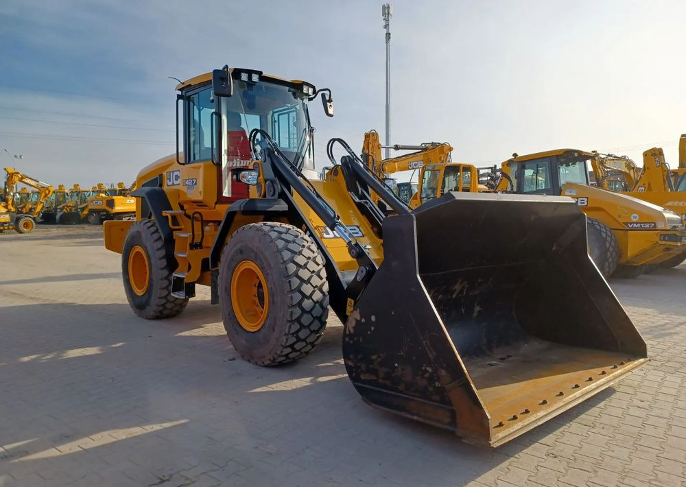 JCB 427 HT - Escavadeira de rodas: foto 2 JCB 427 HT - Escavadeira de rodas: foto 2