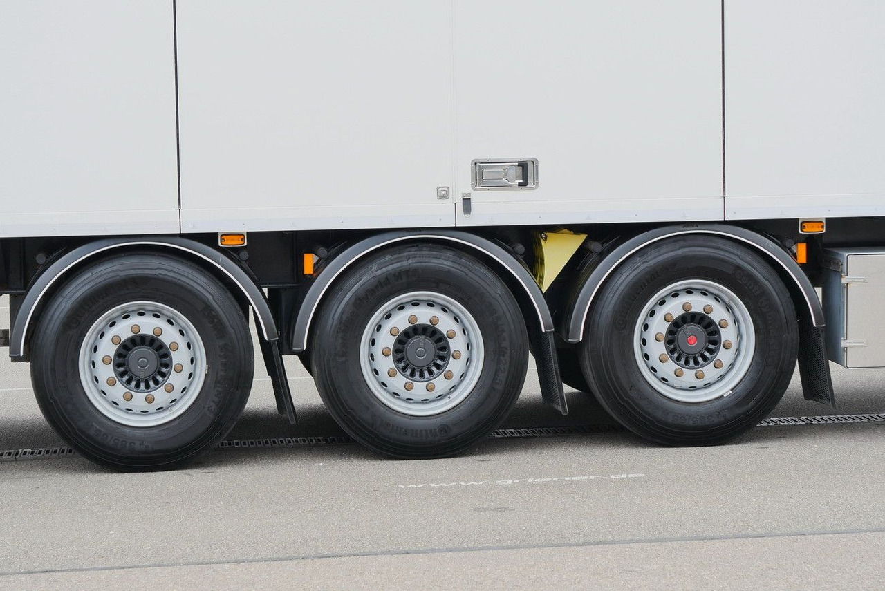 Semi-reboque furgão EKERI T3-A /SEITLICHE TÜREN /FALTWAND 2700 mm: foto 9