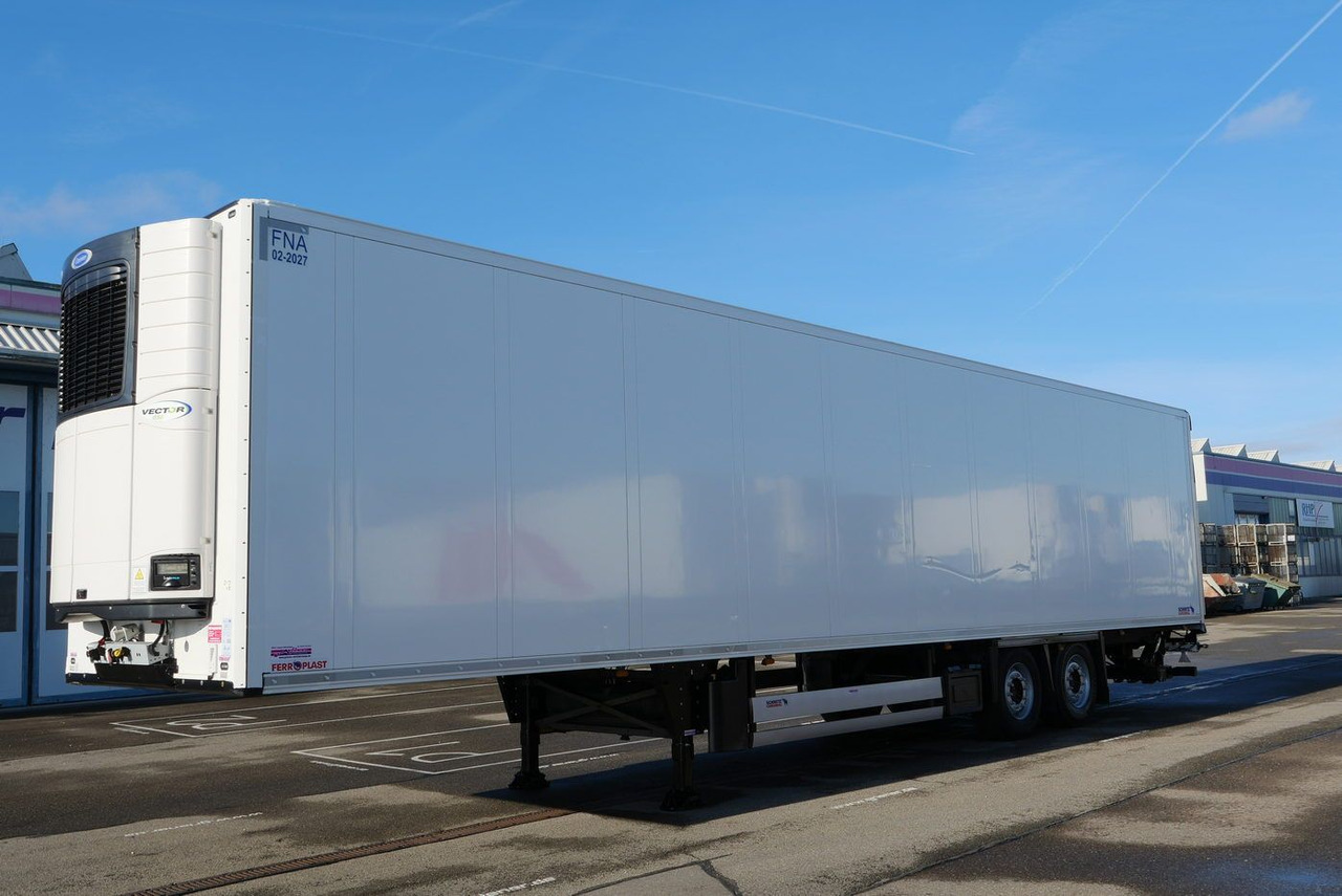 Schmitz Cargobull SKO 18 /LBW BÄR 2500 kg / CARRIER 1550 / ROLLTOR - Semi-reboque frigorífico: foto 3 Schmitz Cargobull SKO 18 /LBW BÄR 2500 kg / CARRIER 1550 / ROLLTOR - Semi-reboque frigorífico: foto 3