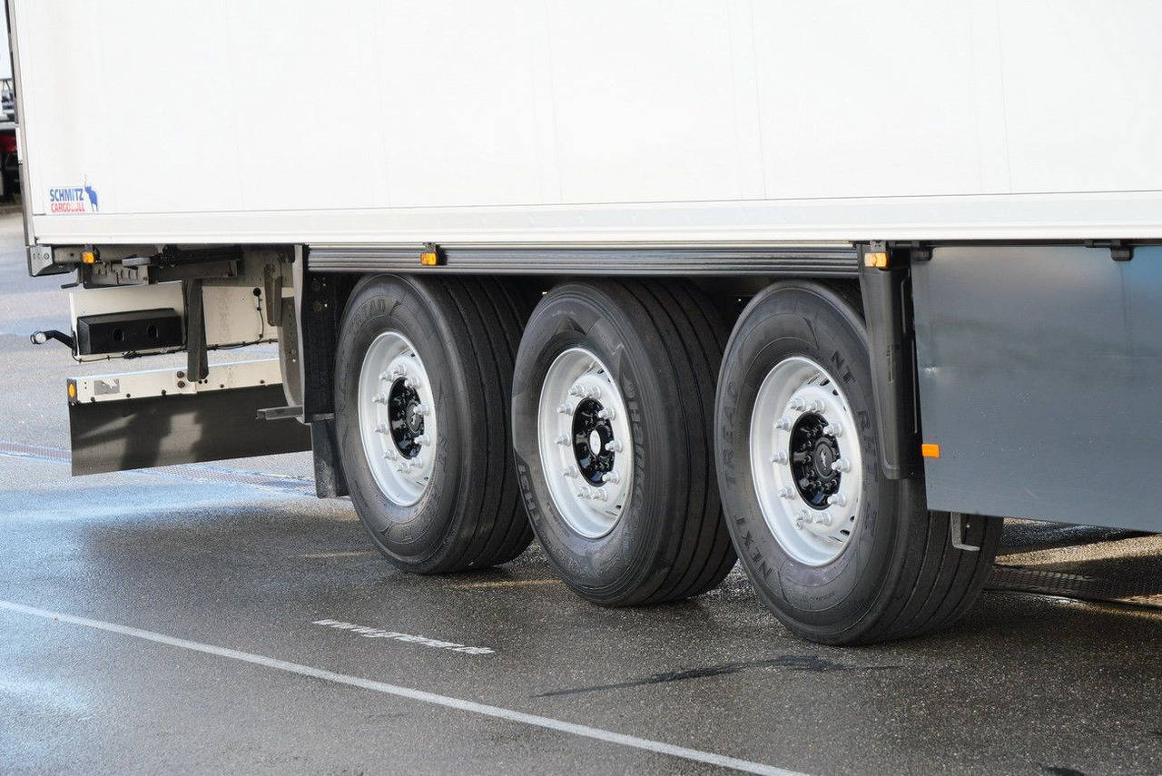 Schmitz Cargobull SKO 24/CARRIER 1550 VECTOR /DOPPELSTOCK /BLUMEN/ - Semi-reboque frigorífico: foto 5 Schmitz Cargobull SKO 24/CARRIER 1550 VECTOR /DOPPELSTOCK /BLUMEN/ - Semi-reboque frigorífico: foto 5