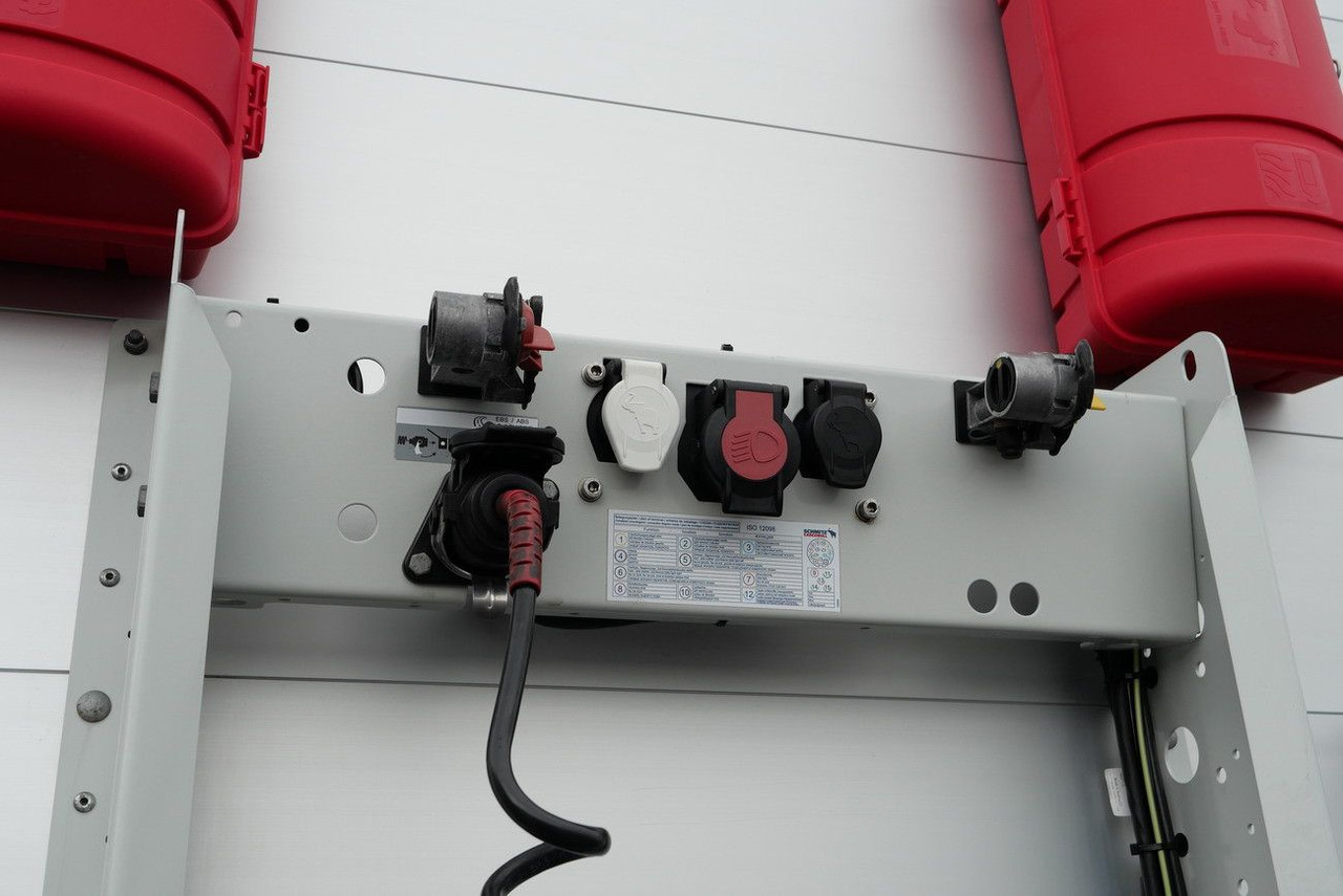 Semi-reboque furgão Schmitz Cargobull SKO/SBO  24 ZURRLEISTE / ZURRINGE / LIFTACHSE: foto 12