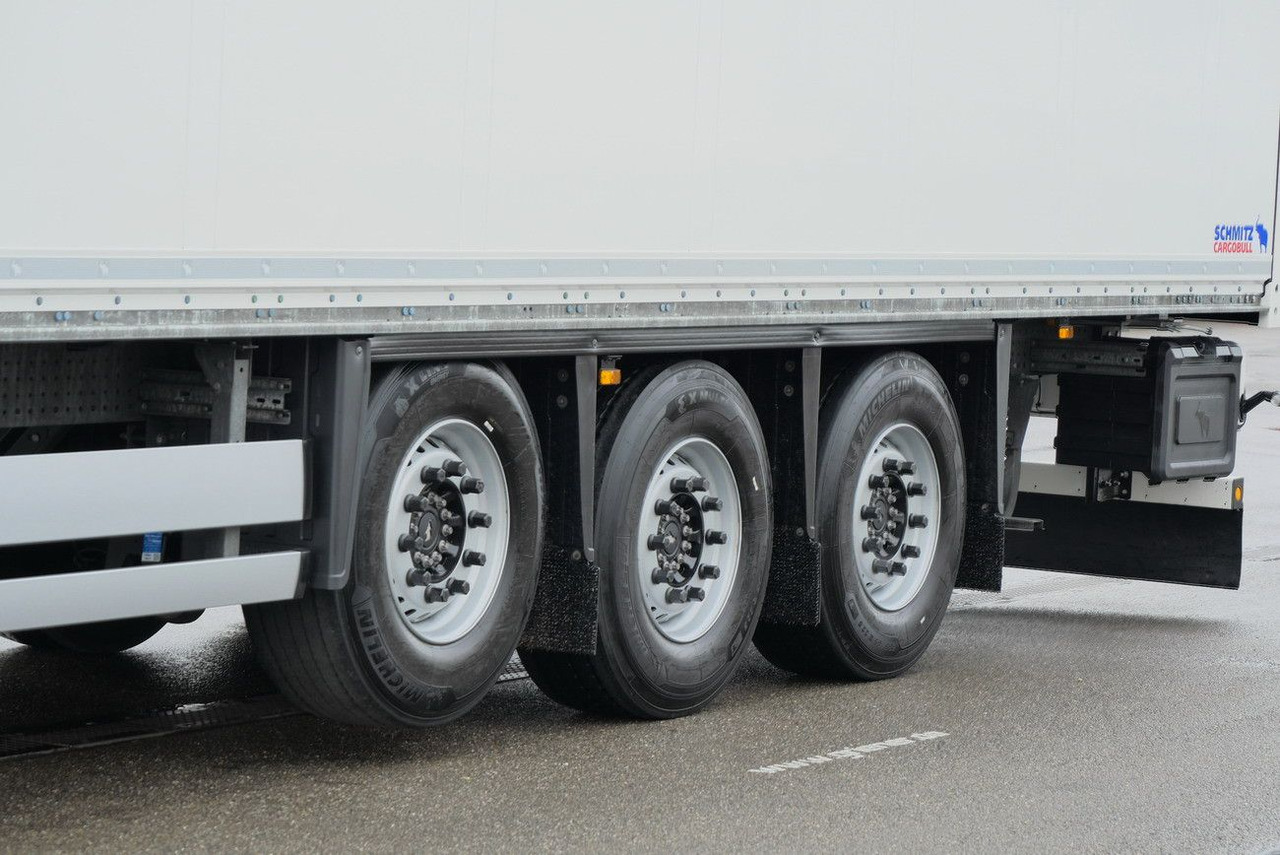 Semi-reboque furgão Schmitz Cargobull SKO/SBO  24 ZURRLEISTE / ZURRINGE / LIFTACHSE: foto 9