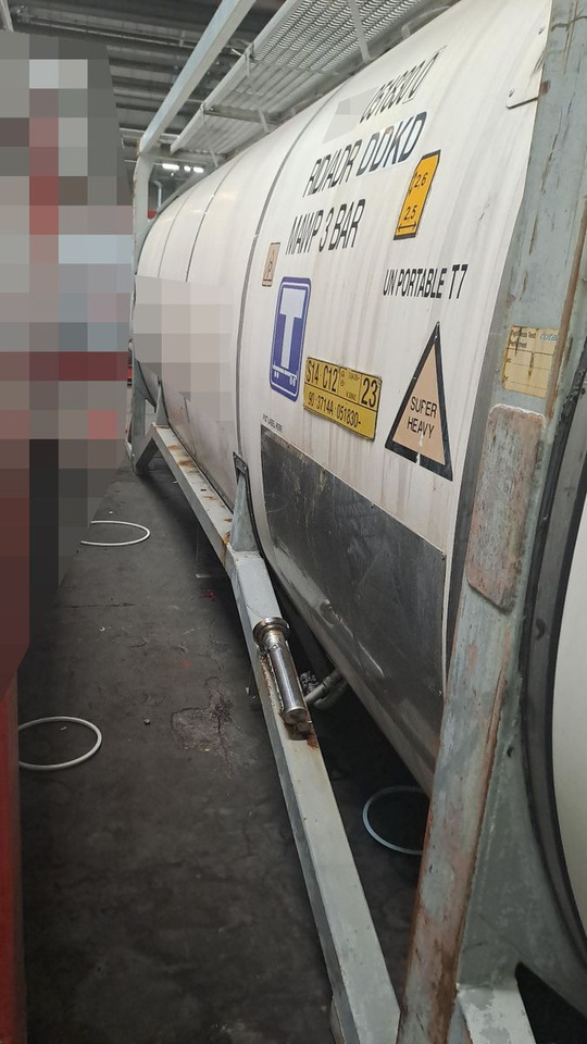 31.000 Liter V4A ADR bis 6/2026 mehrmals vorha - Contentor cisterna: foto 2 31.000 Liter V4A ADR bis 6/2026 mehrmals vorha - Contentor cisterna: foto 2