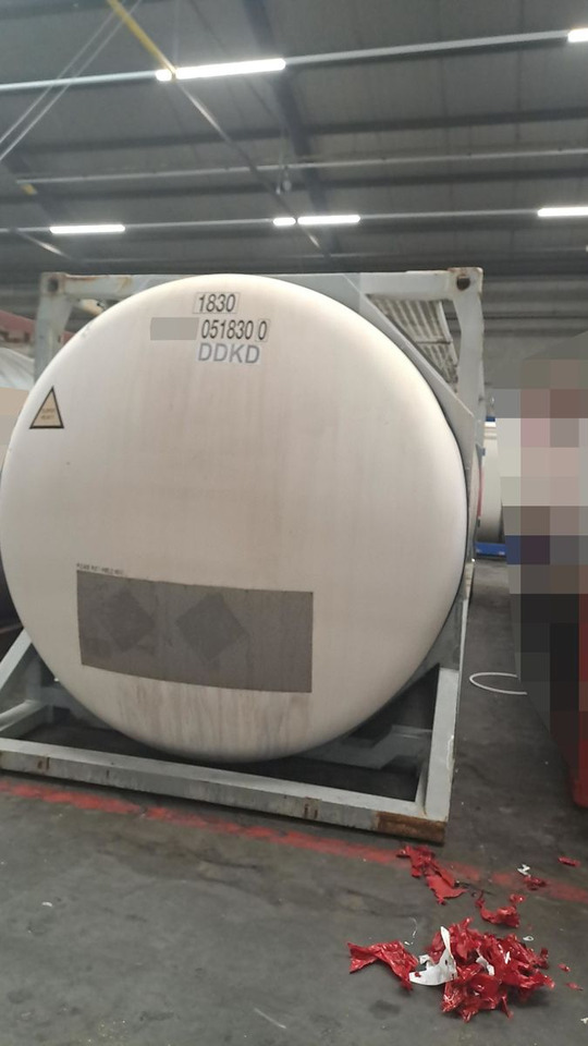 31.000 Liter V4A ADR bis 6/2026 mehrmals vorha - Contentor cisterna: foto 3 31.000 Liter V4A ADR bis 6/2026 mehrmals vorha - Contentor cisterna: foto 3