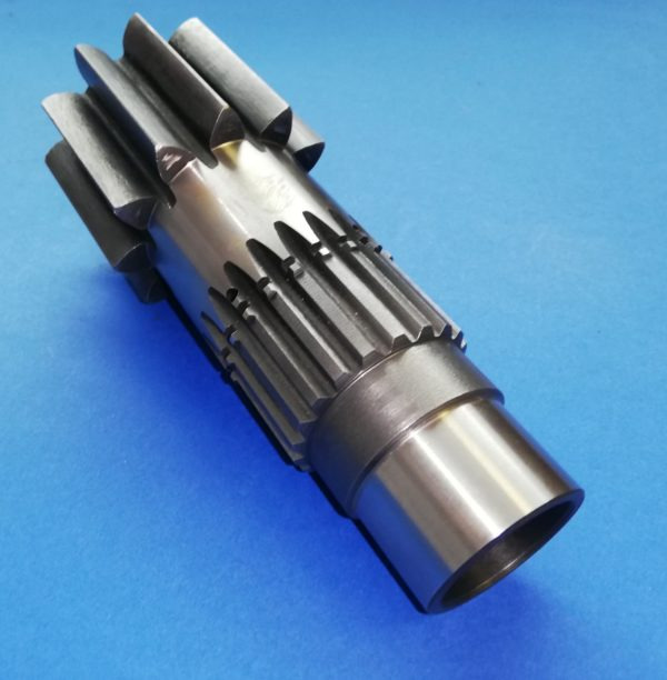 010170A Wałek silnika obrotu Yanmar B25 - Motor de giro por Máquina de construção: foto 2 010170A Wałek silnika obrotu Yanmar B25 - Motor de giro por Máquina de construção: foto 2
