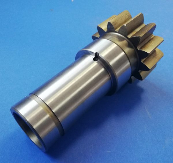 010440A Yanmar YB151U Schwenkmotorwelle - Motor de giro por Máquina de construção: foto 2 010440A Yanmar YB151U Schwenkmotorwelle - Motor de giro por Máquina de construção: foto 2