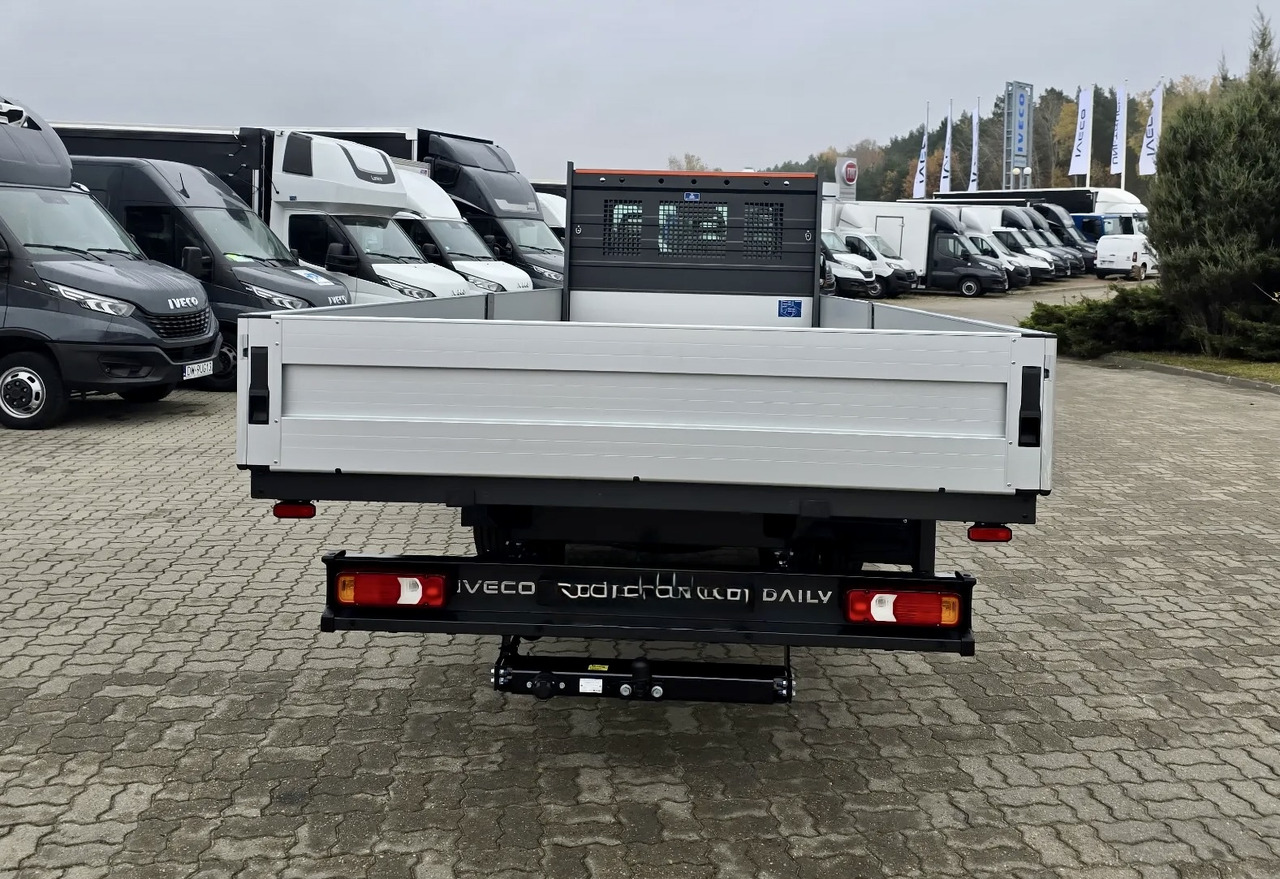 Iveco Daily 50C18 Pritsche 6.1 m - Carrinha de caixa aberta: foto 4 Iveco Daily 50C18 Pritsche 6.1 m - Carrinha de caixa aberta: foto 4