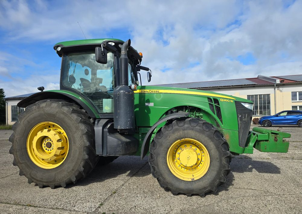 John Deere 8260R - Trator: foto 4 John Deere 8260R - Trator: foto 4