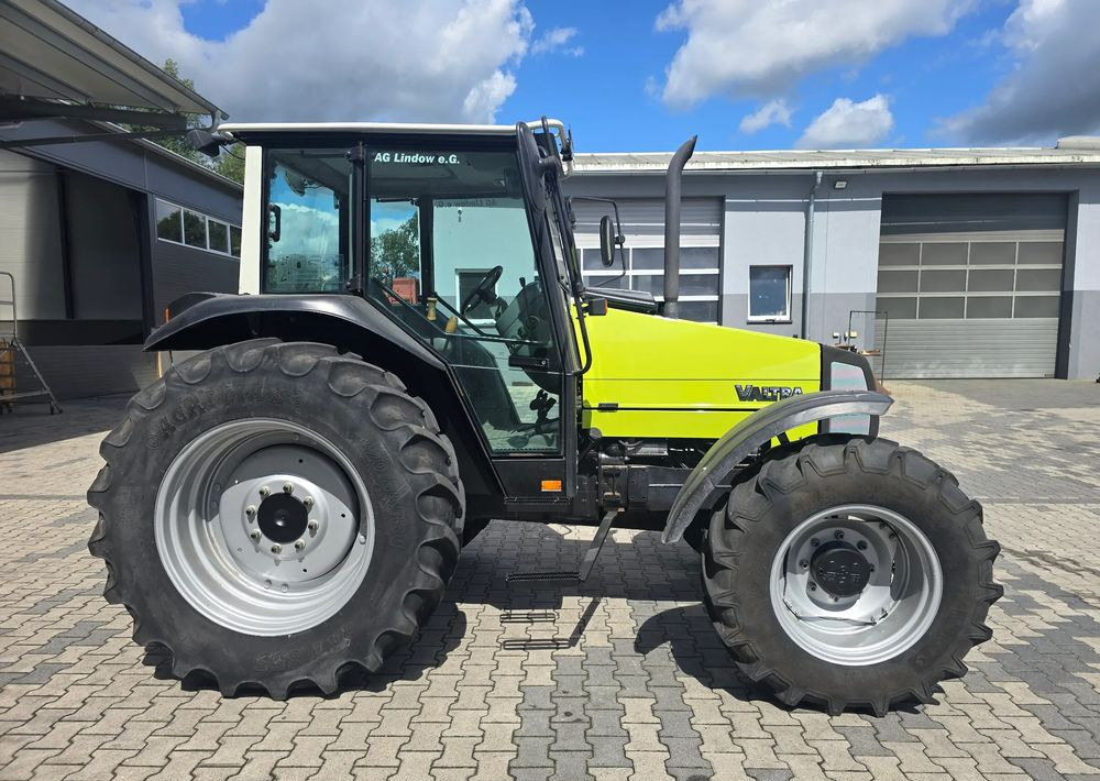 Valtra 800 - Trator: foto 5 Valtra 800 - Trator: foto 5