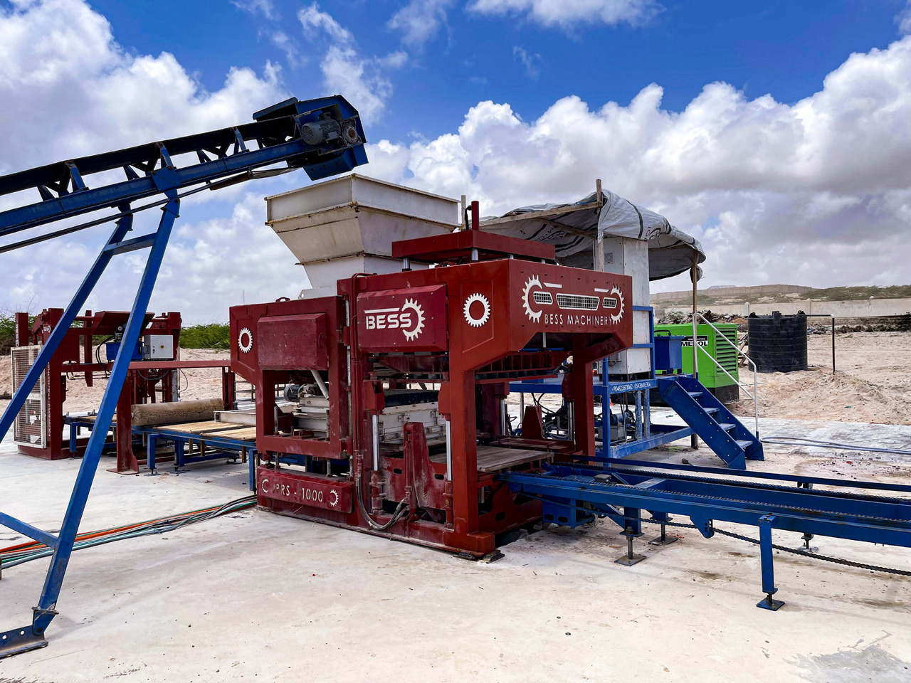Fully Automatic Concrete Block Machine | PRS-1000 Bess Machine - Máquina de fazer bloco: foto 1 Fully Automatic Concrete Block Machine | PRS-1000 Bess Machine - Máquina de fazer bloco: foto 1