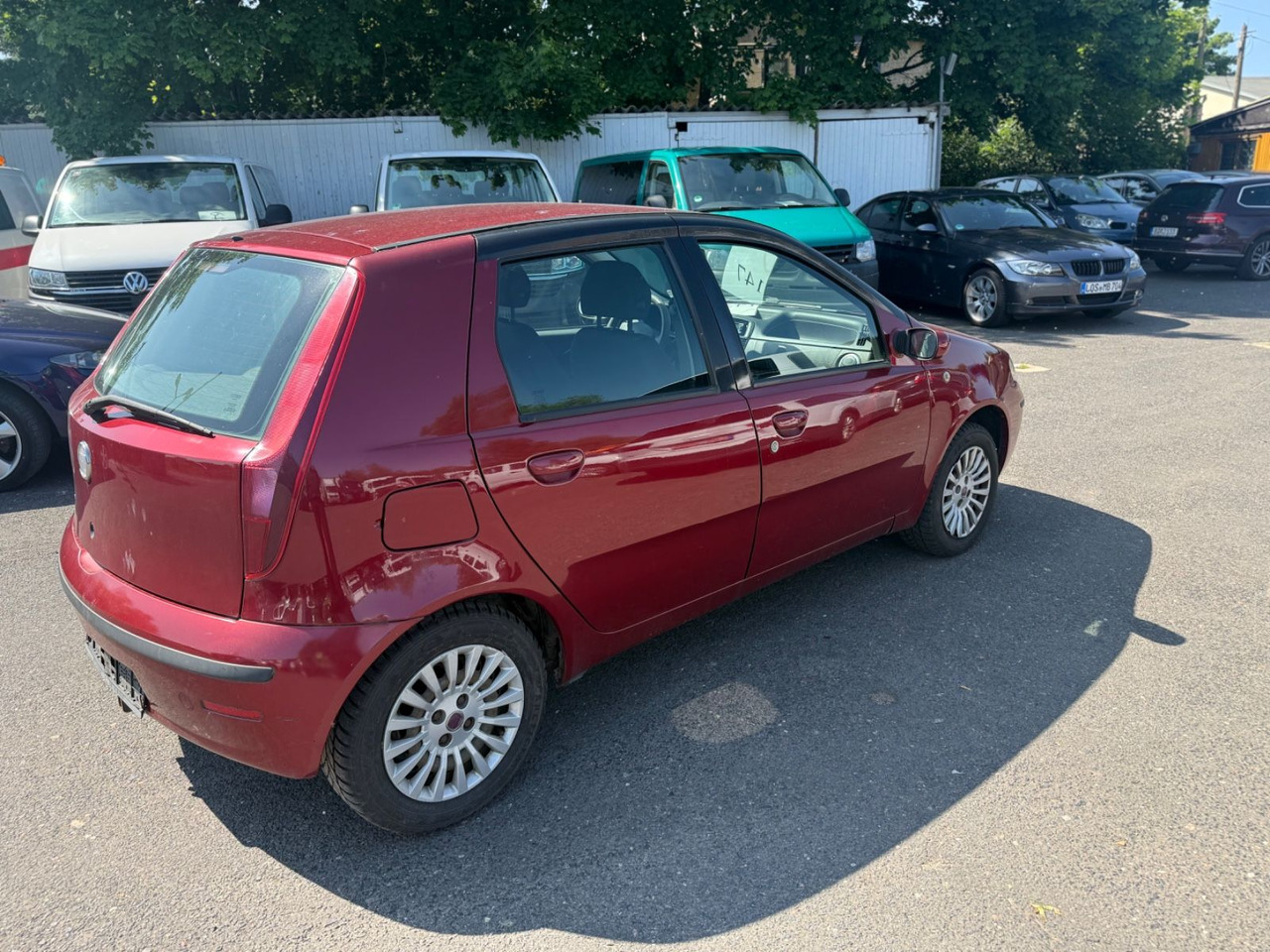Fiat Punto Aktueller HU Motorschaden - Sedan: foto 4 Fiat Punto Aktueller HU Motorschaden - Sedan: foto 4