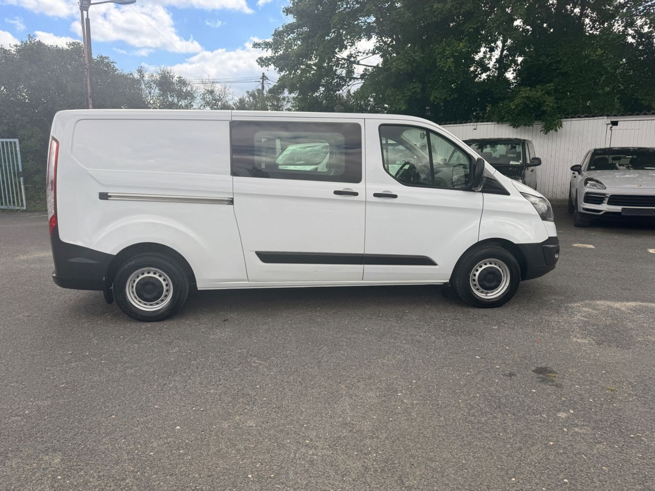 Ford Transit Custom Mixto 6 Sitzplätze - Furgão compacto: foto 5 Ford Transit Custom Mixto 6 Sitzplätze - Furgão compacto: foto 5