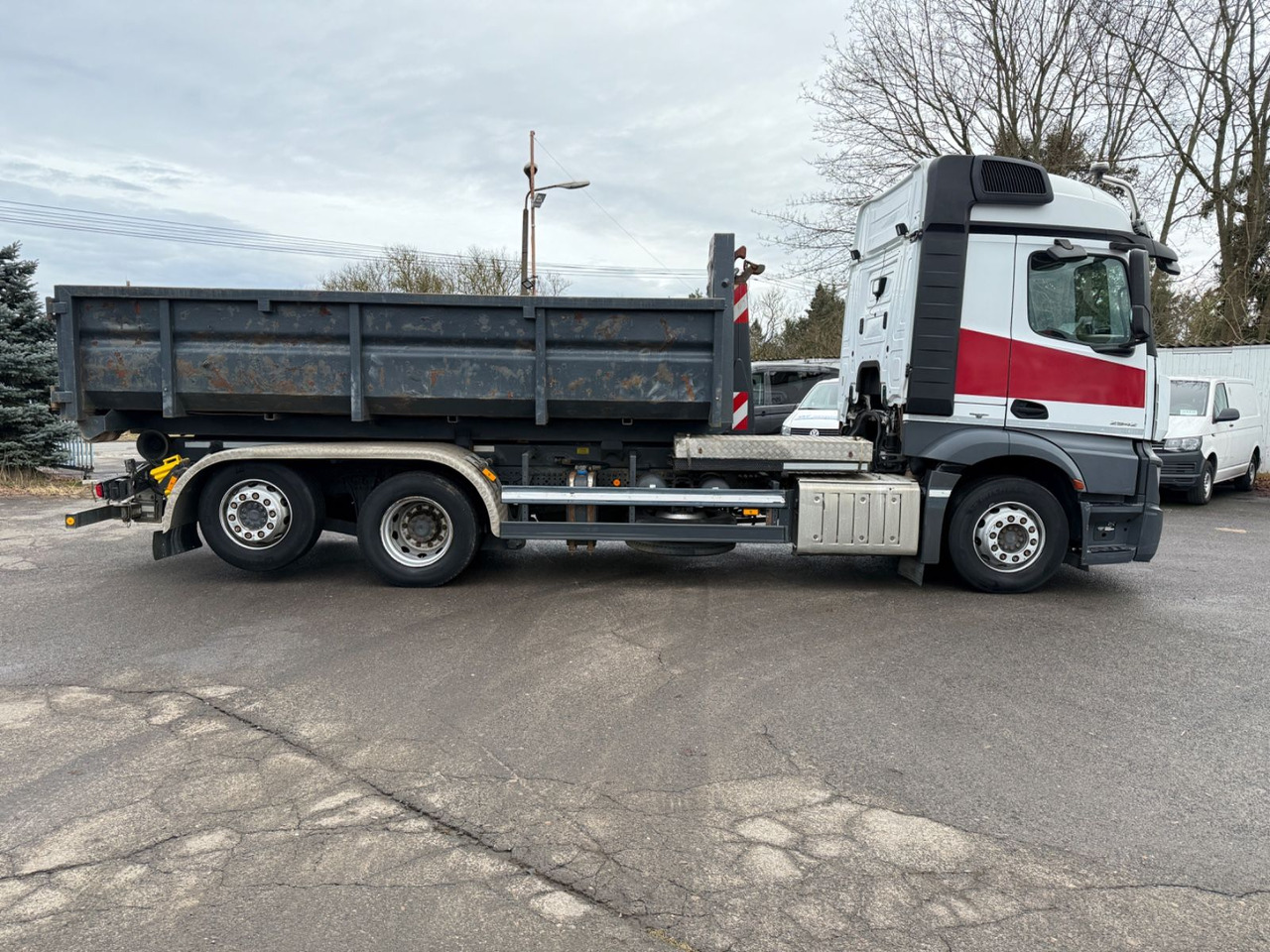 Mercedes-Benz Actros 2542 Abrollkipper mit Container - Camião polibenne: foto 5 Mercedes-Benz Actros 2542 Abrollkipper mit Container - Camião polibenne: foto 5