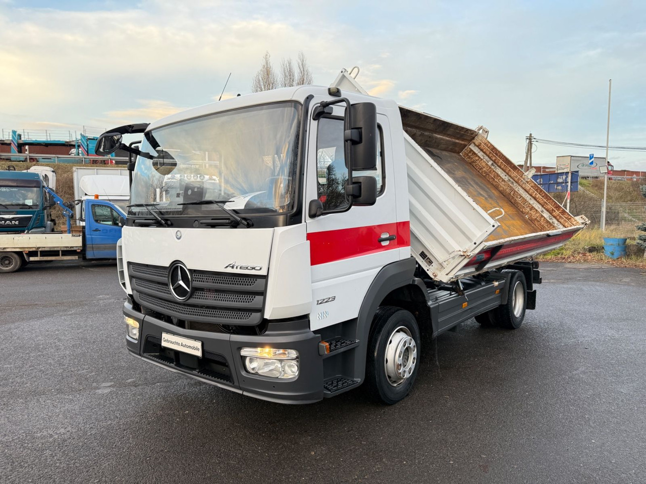 Mercedes-Benz Atego 1223 Kipper 65 km - Camião basculante: foto 2 Mercedes-Benz Atego 1223 Kipper 65 km - Camião basculante: foto 2