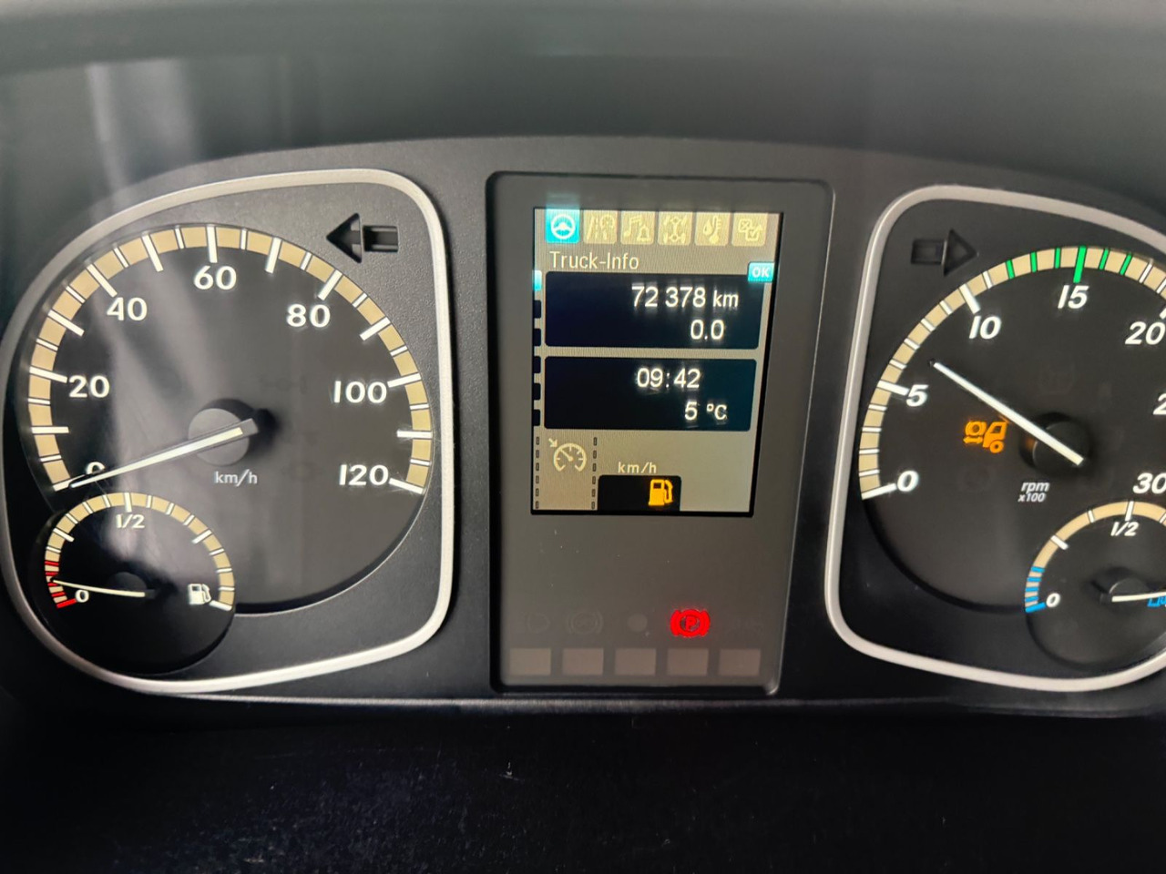 Camião basculante Mercedes-Benz Atego 816 Kipper  73 tkm: foto 15