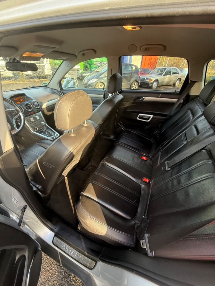Sedan Opel Antara Cosmo 4x4: foto 11